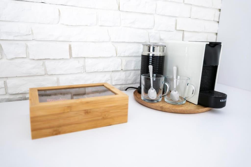 Alure Residences 1 & 24H Self Check-In, Free Parking In Front Of The Apartment Building, New Building, Terrace, Cafe With Breakfast In The Apartment Building, Next To The Aqua Park Bańska Bystrzyca Zewnętrze zdjęcie