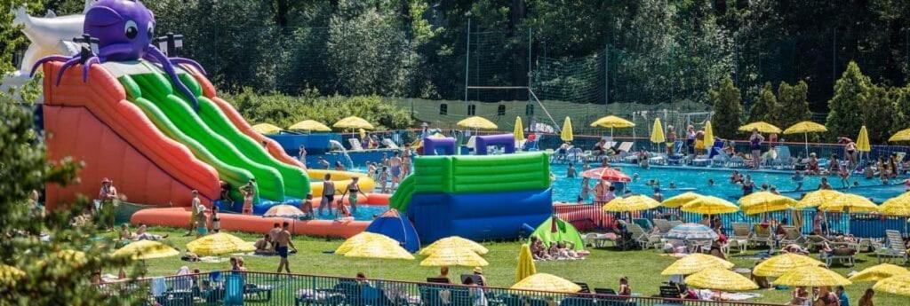 Alure Residences 1 & 24H Self Check-In, Free Parking In Front Of The Apartment Building, New Building, Terrace, Cafe With Breakfast In The Apartment Building, Next To The Aqua Park Bańska Bystrzyca Zewnętrze zdjęcie